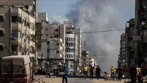 Ville de Gaza : Israël ferme deux routes principales reliant le nord au sud