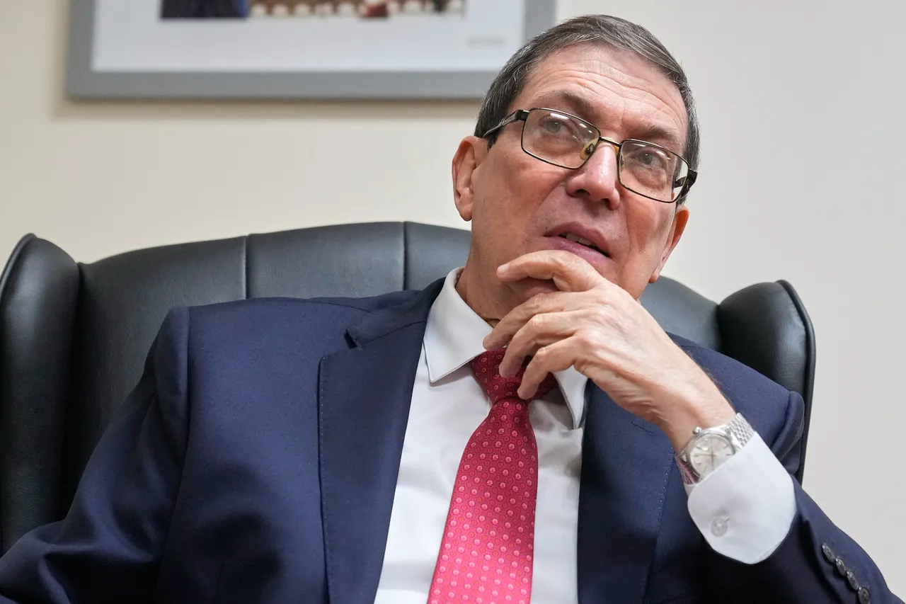 キューバ外相、米国の「脅しや恫喝」に屈しないと表明