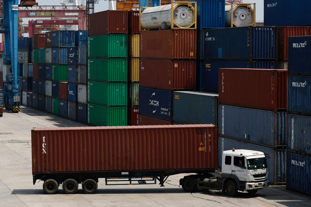 Surplus dagang Indonesia tembus US$3,32 miliar di tengah tekanan ekspor dan gejolak global