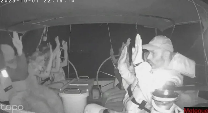 Flotilla abbordata dagli israeliani, idranti sulle navi