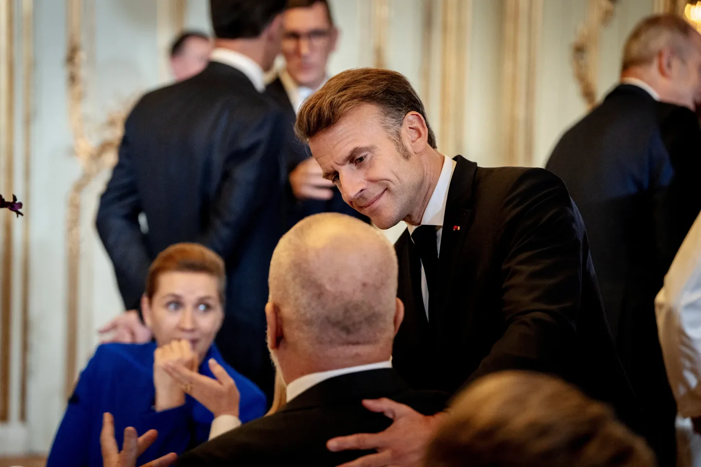 Премьер-министр Албании пошутил с Макроном насчет Азербайджана