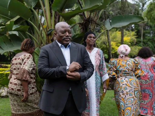 Ex-presidente da República Democrática do Congo condenado à morte por traição e crimes de guerra