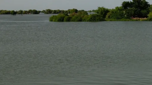 At least 26 people killed in southern Nigeria boat accident