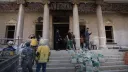 مصابون وعالقون تحت الأنقاض جراء انهيار سقف بمبنى أثري في دمشق