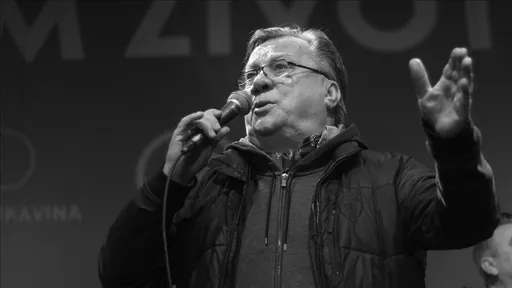 Vlada FBiH proglasila Dan žalosti u ponedjeljak zbog smrti Halida Bešlića