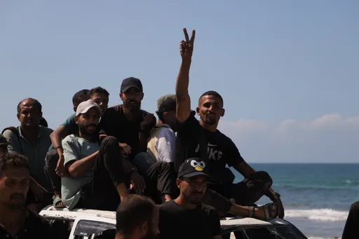 Hamas says prisoner exchange with Israel may begin Monday under Gaza ceasefire deal