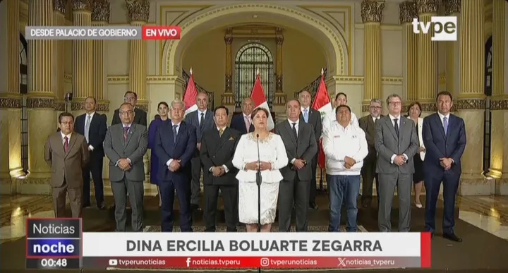 Dina Boluarte, destituida como presidenta de Perú: cómo y por qué el Congreso puso fin a su mandato