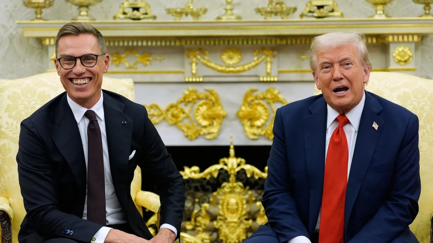 Tramp: "AQŞ Ukraina kileşüe öçen basımnı arttıra"