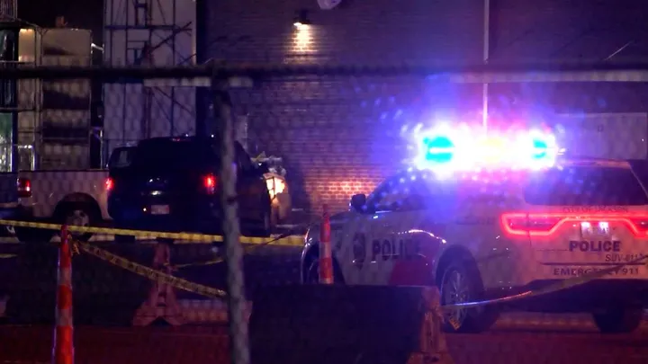 ئامېرىكادا قوراللىق ھۇجۇم يۈز بەردى. كەم دېگەندە 4 كىشى ئۆلۈپ، نۇرغۇن كىشى يارىلاندى