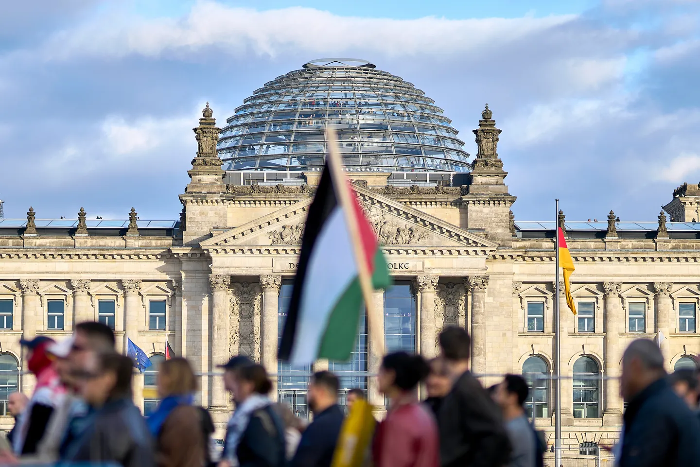 Գերմանիան վերացնում է Իսրայելի նկատմամբ զենքի սահմանափակումները