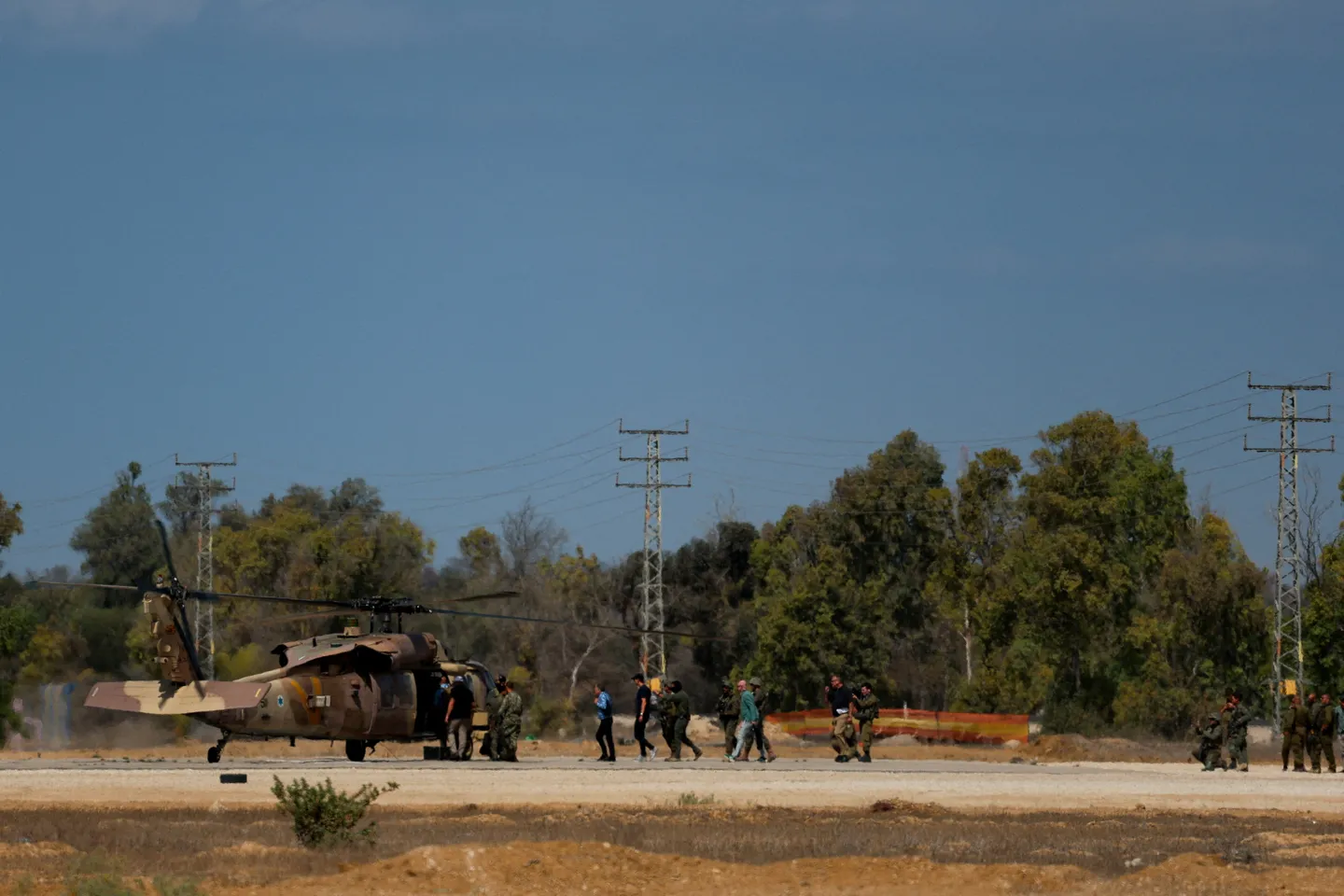 I dërguari i ShBA-së dhe shefi i CENTCOM-it vizitojnë Gazën pas tërheqjes së forcave izraelite