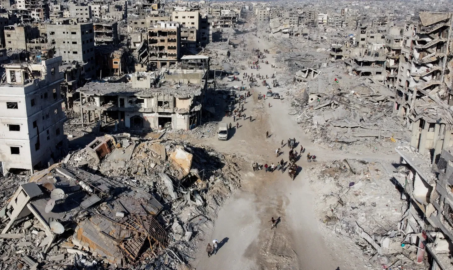 Gaza situation: Bodies being retrieved, relief work on, displaced returning