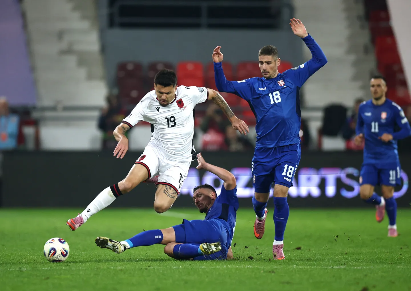 Shqipëria dhe Kosova përparojnë në listën e FIFA-s, BeH-ja dhe Serbia shënojnë rënie