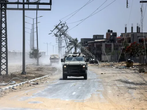 Exército israelita inicia retirada gradual para o leste de Gaza, diz mídia local
