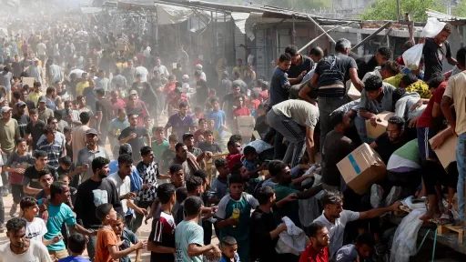آغاز بازگشت فلسطینی‌ها به شمال غزه با عقب‌نشینی نیروهای اسرائیل