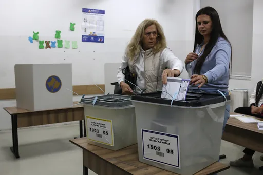 Otvorena biračka mjesta na lokalnim izborima na Kosovu