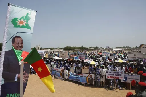 'Yan Kamaru na kaɗa ƙuri'a a zaɓen da Paul Biya ke neman wa'adi na takwas