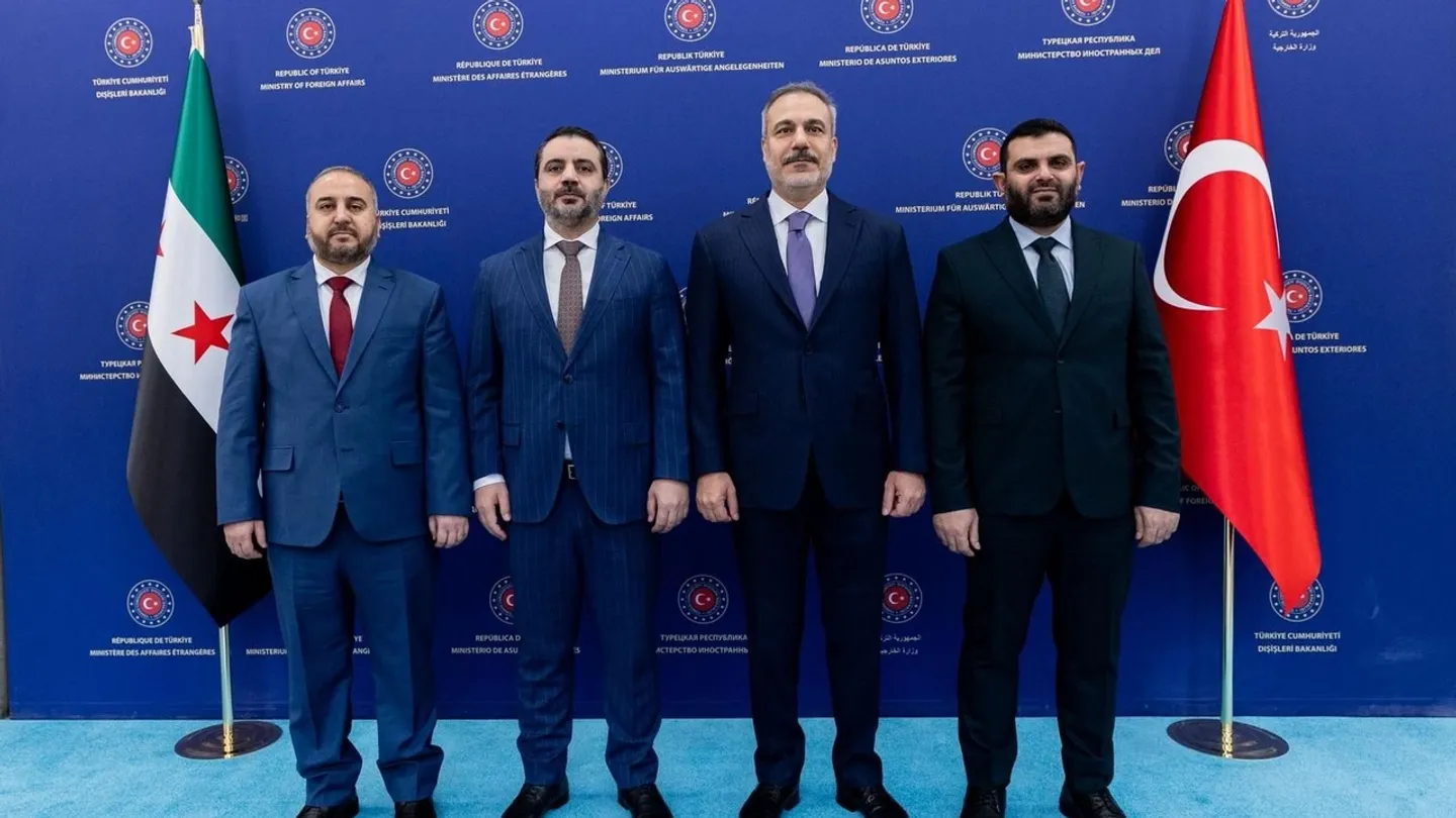 Törkiyä häm Suriyä räsmi zatları qurqınıçsızlıq mäs'älälären qaradı