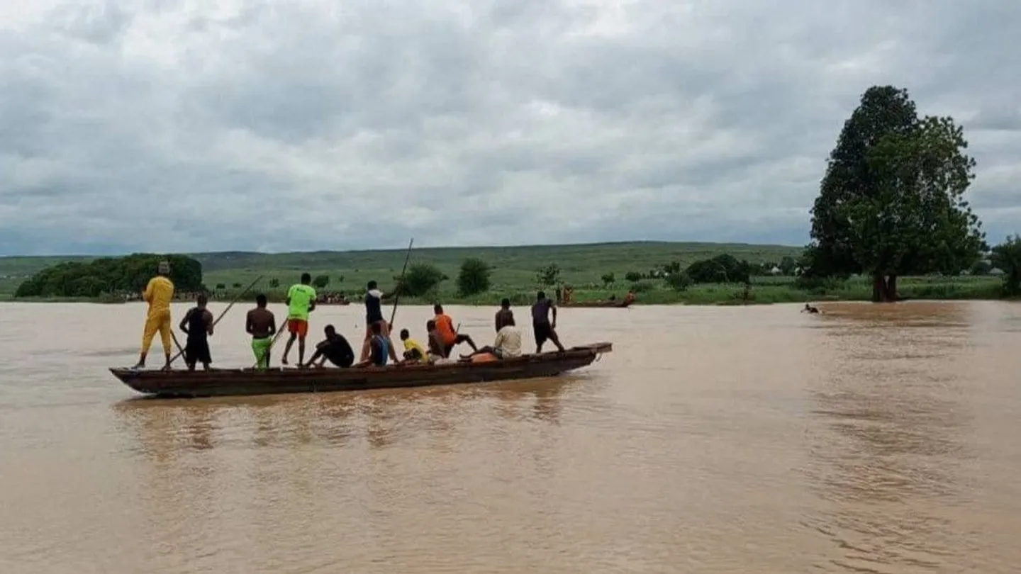Ghana boat accident kills 15 people, mostly children: authorities