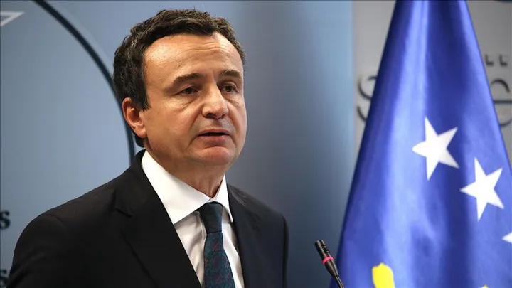 Kryeministri Kurti udhëton për vizitë zyrtare në Francë