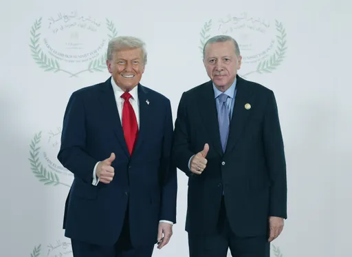 Trump falënderon presidentin turk Erdoğan për ndihmën në ndërmjetësimin e armëpushimit në Gaza