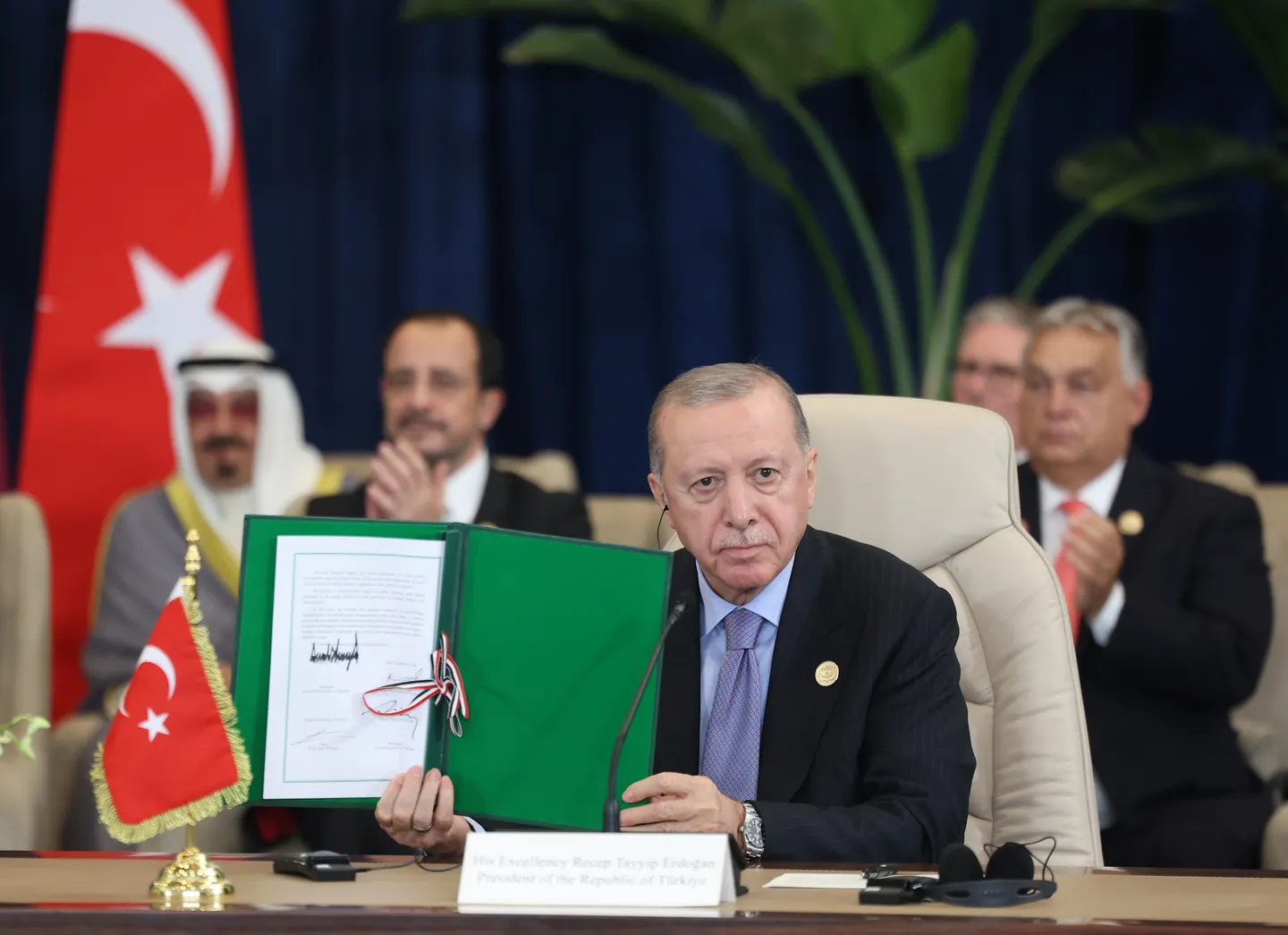 ولسمشر اردوغان د "شرم الشیخ تړون" د لاسلیک په مراسمو کې ګډون وکړ