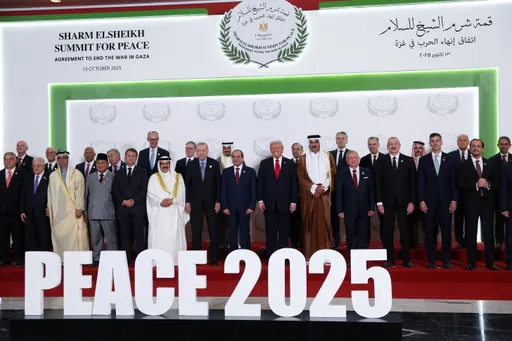 أردوغان يشارك بتوقيع وثيقة "اتفاق غزة".. ودوران: قمة شرم الشيخ نقطة تحوّل للسلام