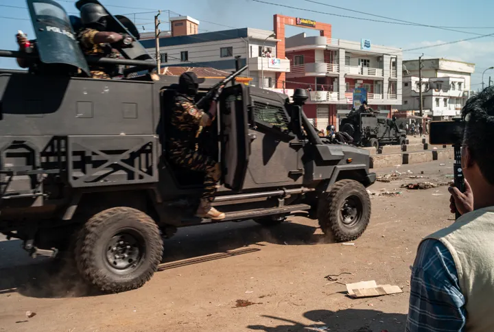 Madagascar: l'Assemblée nationale vote la destitution du président, l'armée dit "prendre le pouvoir"
