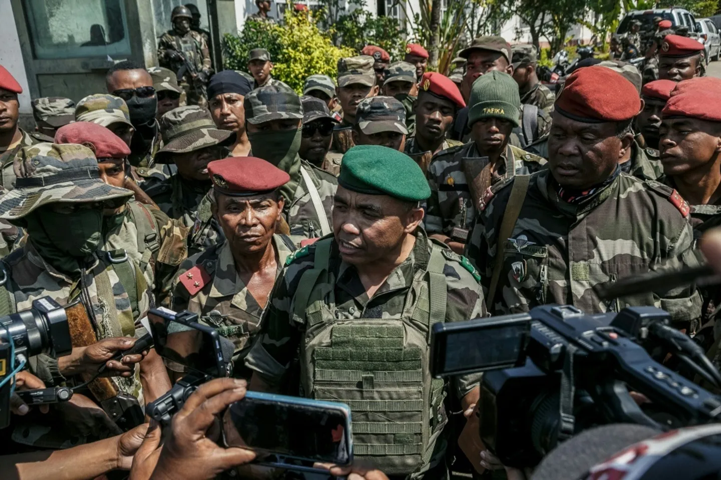Madagascar: l'unité militaire ralliée à la contestation "prend le pouvoir" après la destitution du président