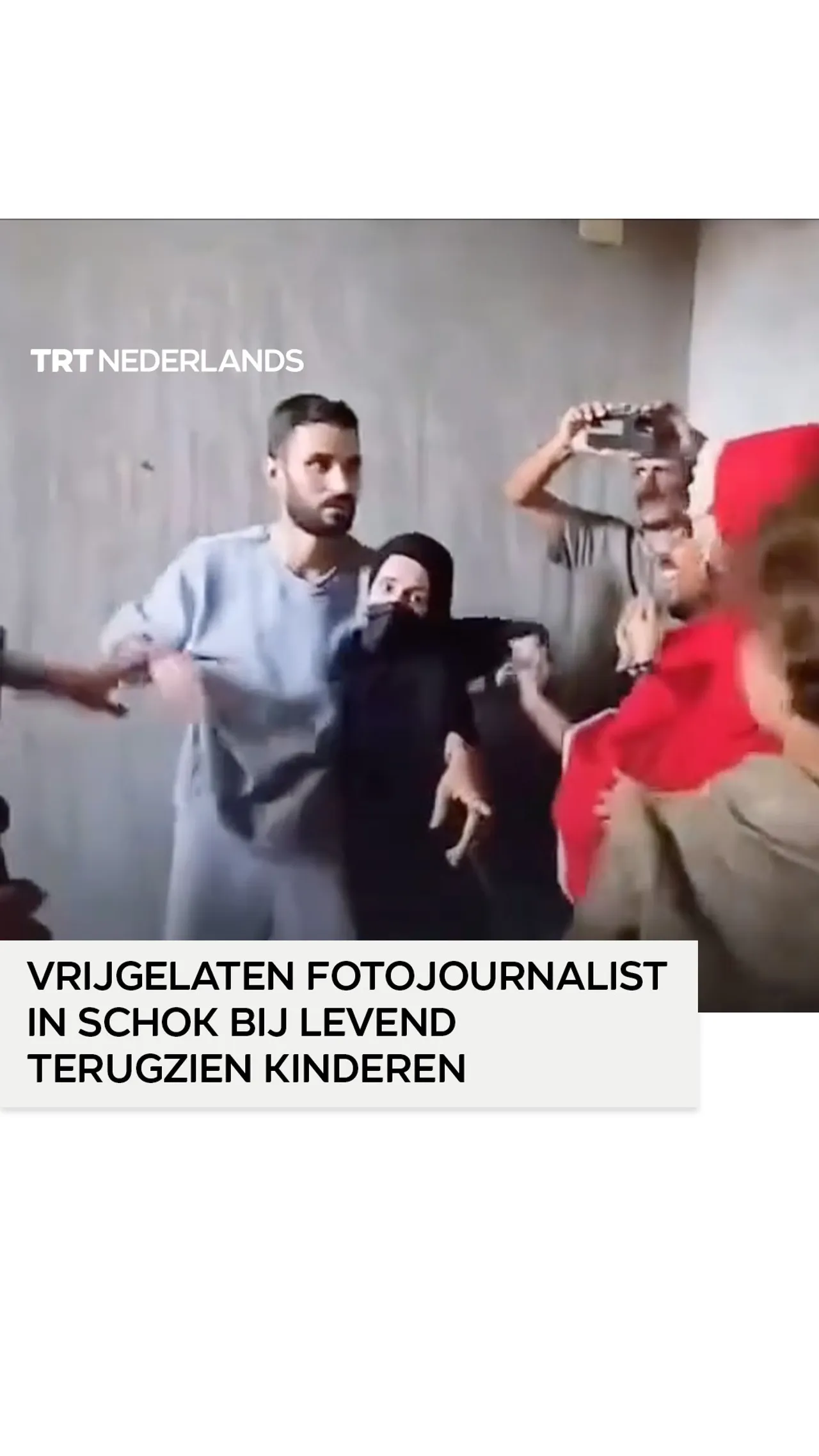 Vrijgelaten journalist ziet familie levend terug na twee jaar te hebben gedacht dat ze dood waren