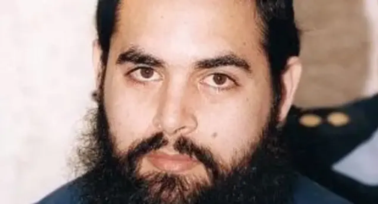 קיצור עונשו של המחבל היהודי עמי פופר ביוזמת השר יריב לוין – צעד שמעורר זעם פלסטיני