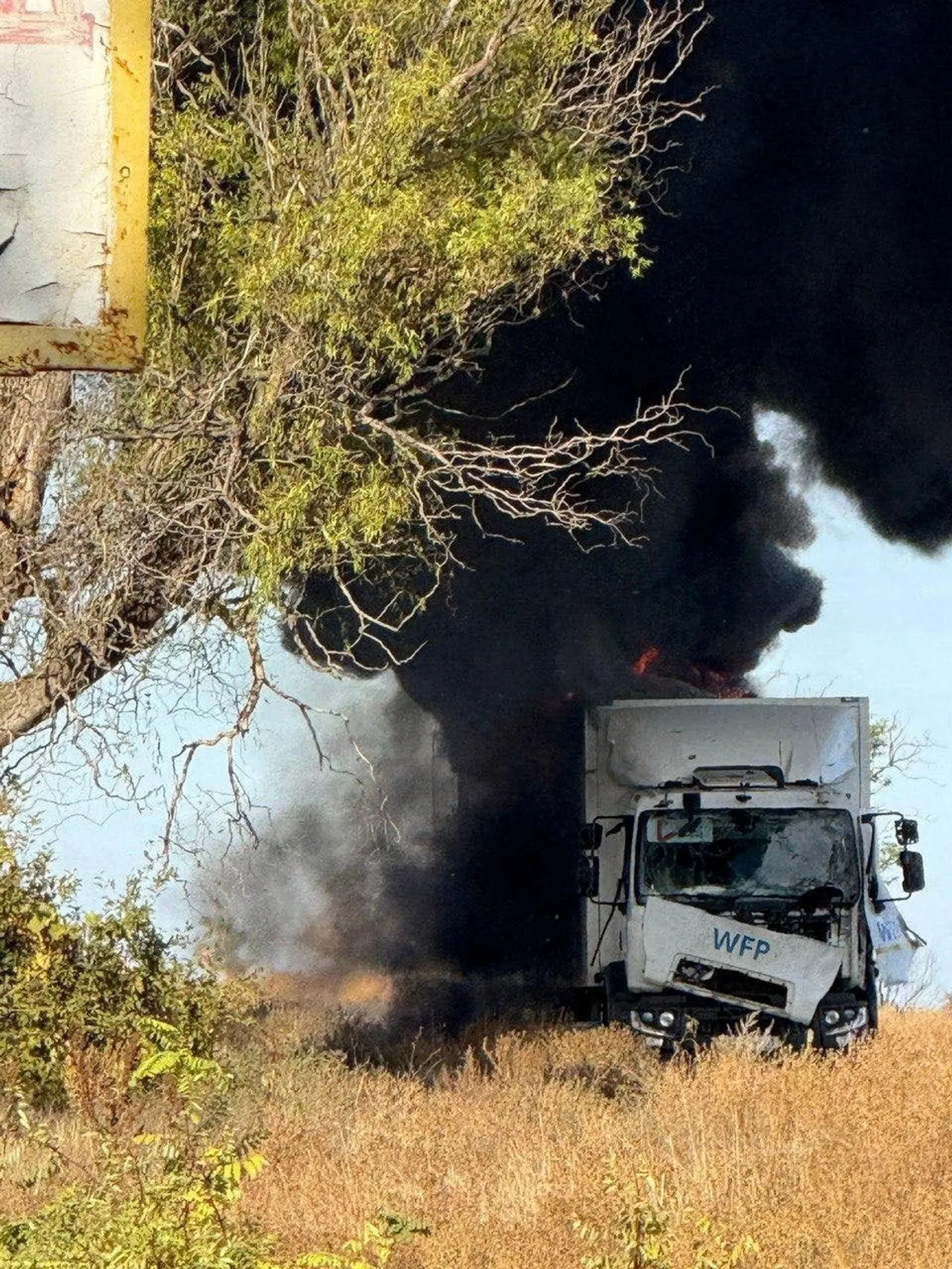 გაერომ განაცხადა, რომ რუსეთი უკრაინის ხერსონის ოლქში ჰუმანიტარულ კოლონას თავს დაესხა