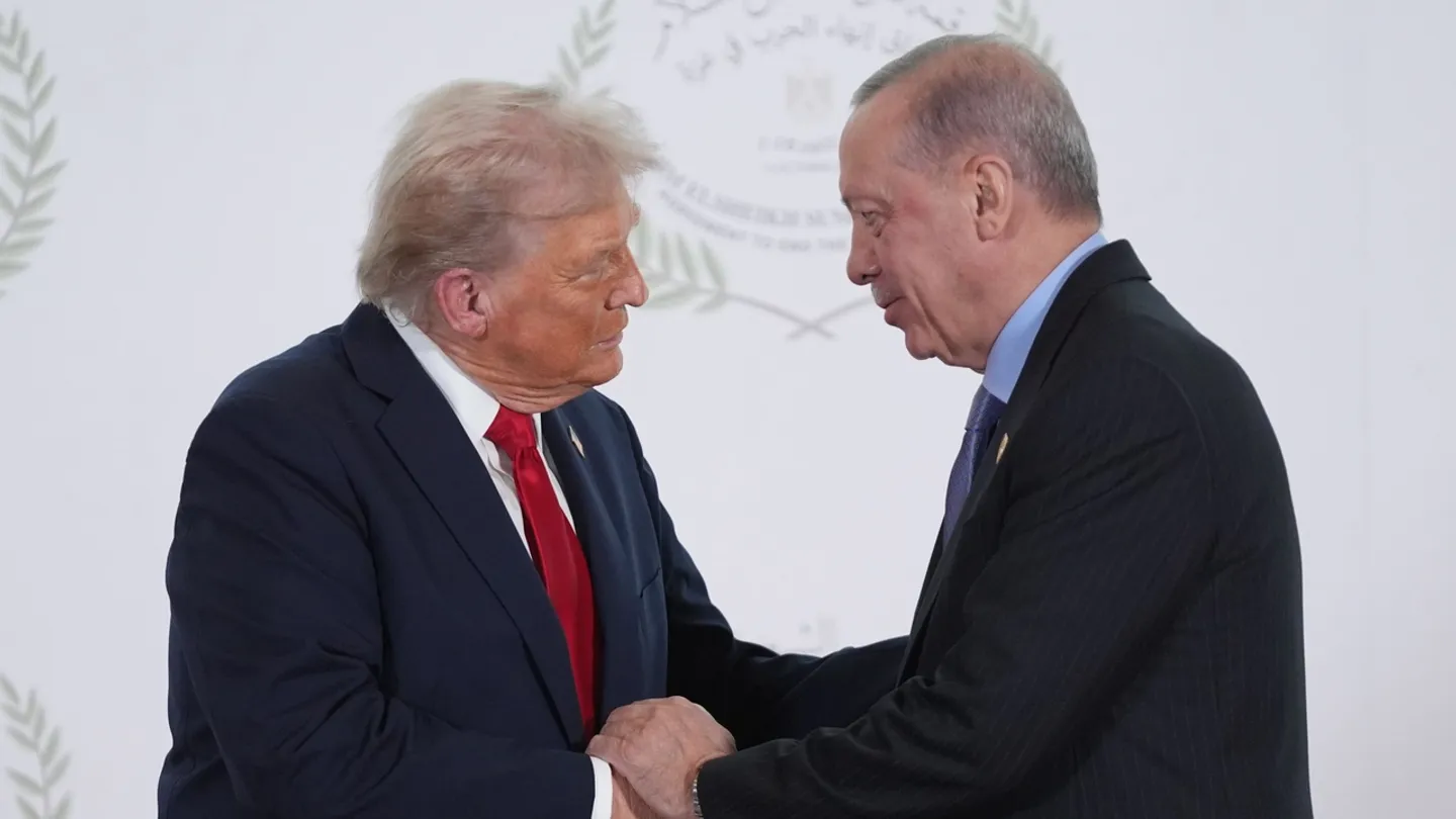 Tramp: "Ərdoğan Rusiya-Ukrayna müharibəsinin sona çatmasında rol oynaya bilər"