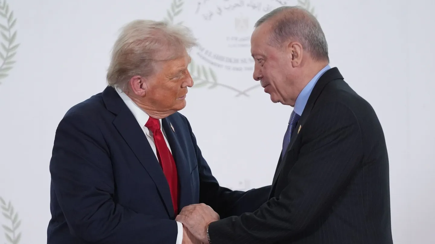 Трамп: президент Эрдоган Орусия-Украина согушун токтотууга жардам бере алат