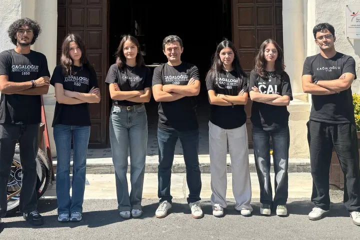 Estudantes turcos do ensino secundário fazem história no CERN com projeto de física premiado