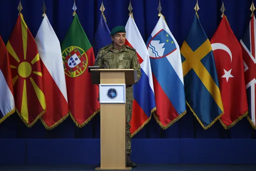 Komandanti i KFOR-it, Ulutas: Paqja në Kosovë arrihet me diplomaci, jo me dhunë