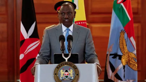 Kenya president says won't fly national flag on motorcade until Odinga's burial