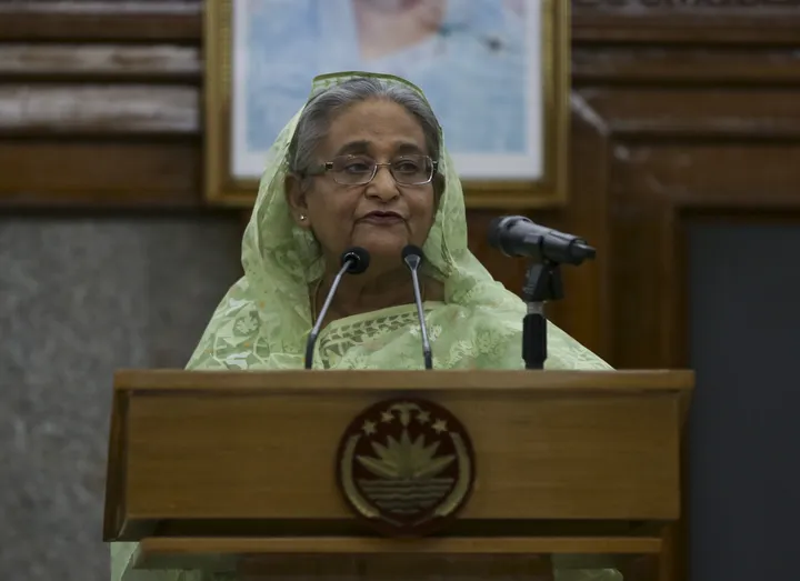 د بنګله دېش د لرې کړل شوې لومړۍ وزیرې حسینې زوی ادعا کوي چې محکمه به یې مور'په مرګ محکومه کړي'