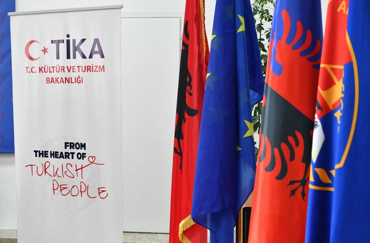 Institucionet turke vazhdojnë mbështetjen për Policinë e Shqipërisë