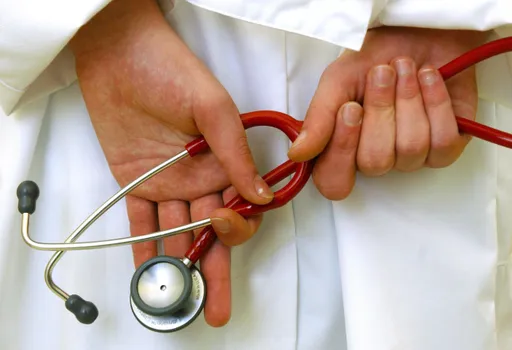 Umfrage: Drei Viertel der Gesundheits-Fachkräfte berichten von Übergriffen