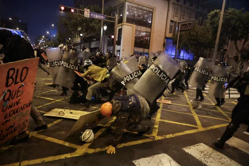 Sukobi tokom nacionalnog protesta protiv vlade u Peruu