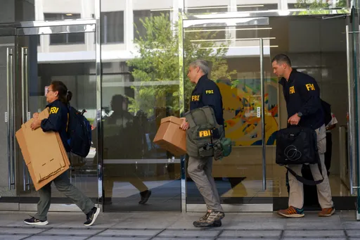 FBI fires agents who investigated Trump, then reverses course