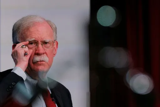 Bivši Trumpov savjetnik John Bolton optužen za odavanje tajnih podataka