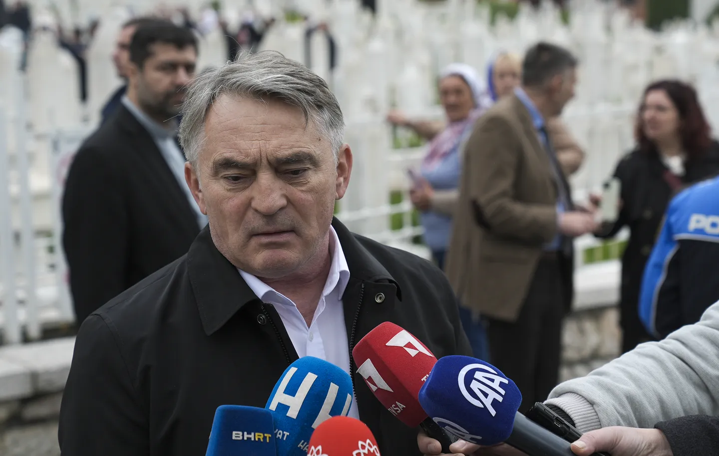 Komšić: Izetbegović bio mudar i dobronamjeran čovjek koji je u teškom trenutku u BiH preuzeo breme