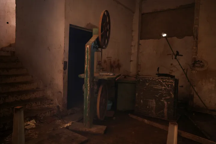 Austria indicts two Assad regime members for horrific crimes in Syrian prisons