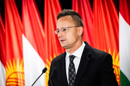 Szijjarto u UN-u upozorio: Svijet bira između globalnog mira i puta ka samouništenju