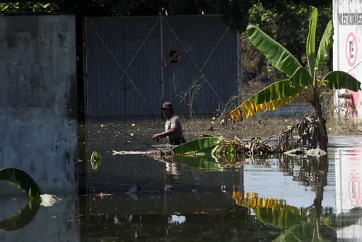 Հարավային Աֆրիկայում հեղեղատարափ անձրևների և ջրհեղեղների պատճառով մահացել է ավելի քան 100 մարդ