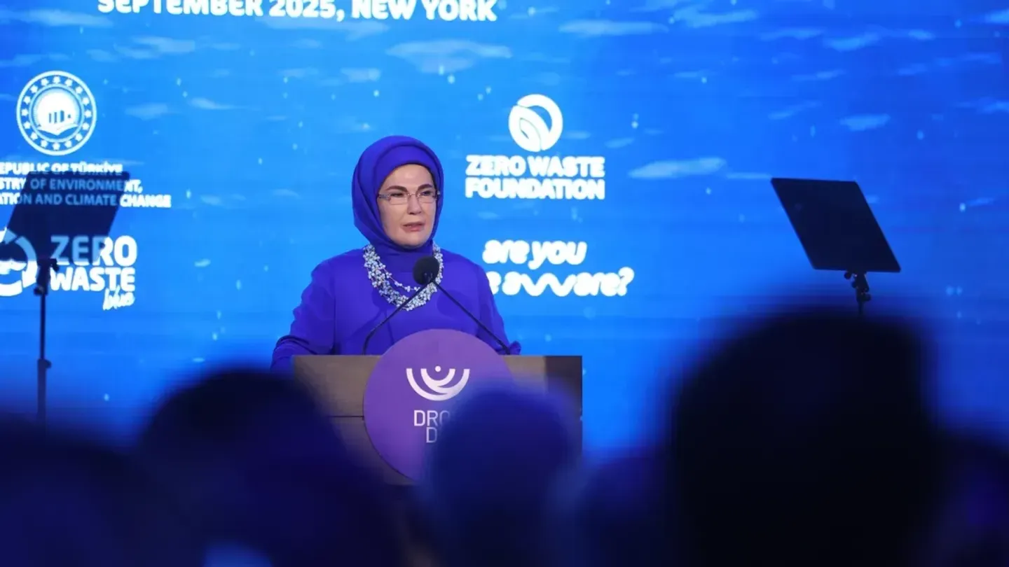 İstanbulda "Qaldıqsız tormış" forumı başlandı