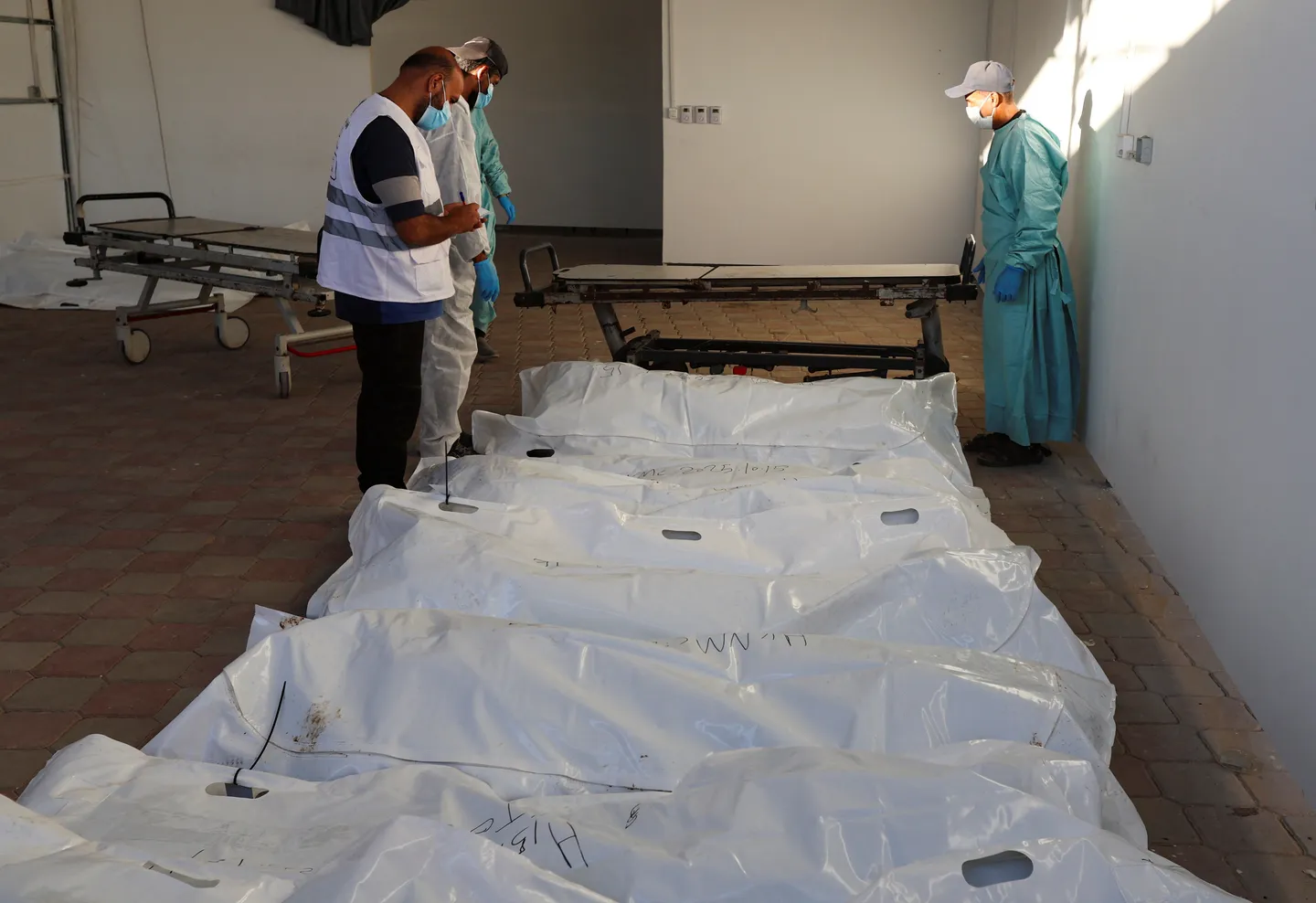 Israel mata a 11 miembros de una misma familia en Ciudad de Gaza
