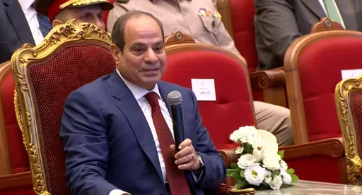 السيسي يكلف حكومته بإنشاء آلية لجمع تبرعات إعمار غزة.. وفلسطين تطالب بضرورة قيادة العملية